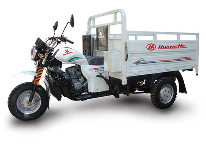 Light Loader China Three Wheeler Tricycle With Cargo Box 1.7*1.25m White